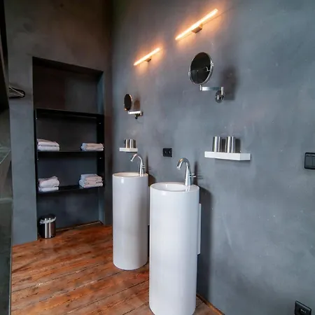 Holiday home In For 21 People, Cleaning Included *