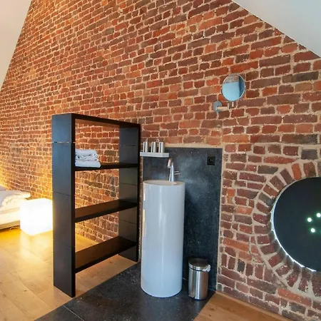 In For 21 People, Cleaning Included *