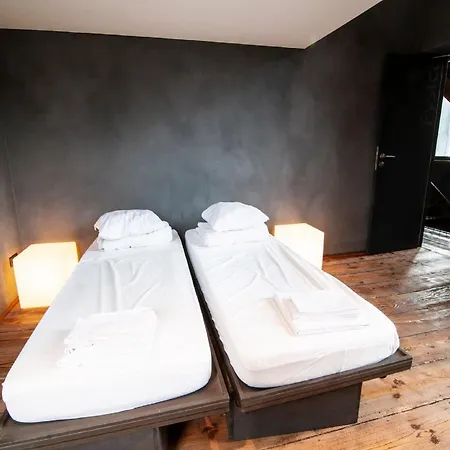 In For 21 People, Cleaning Included Holiday home