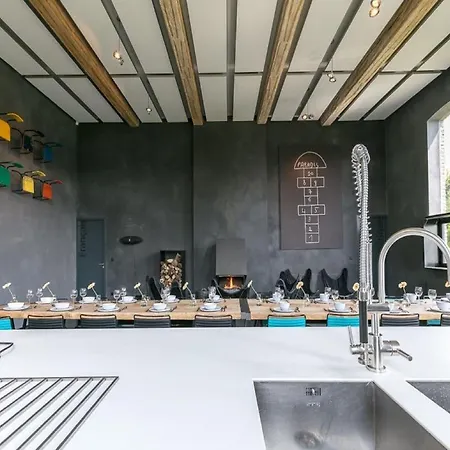 In For 21 People, Cleaning Included Denee